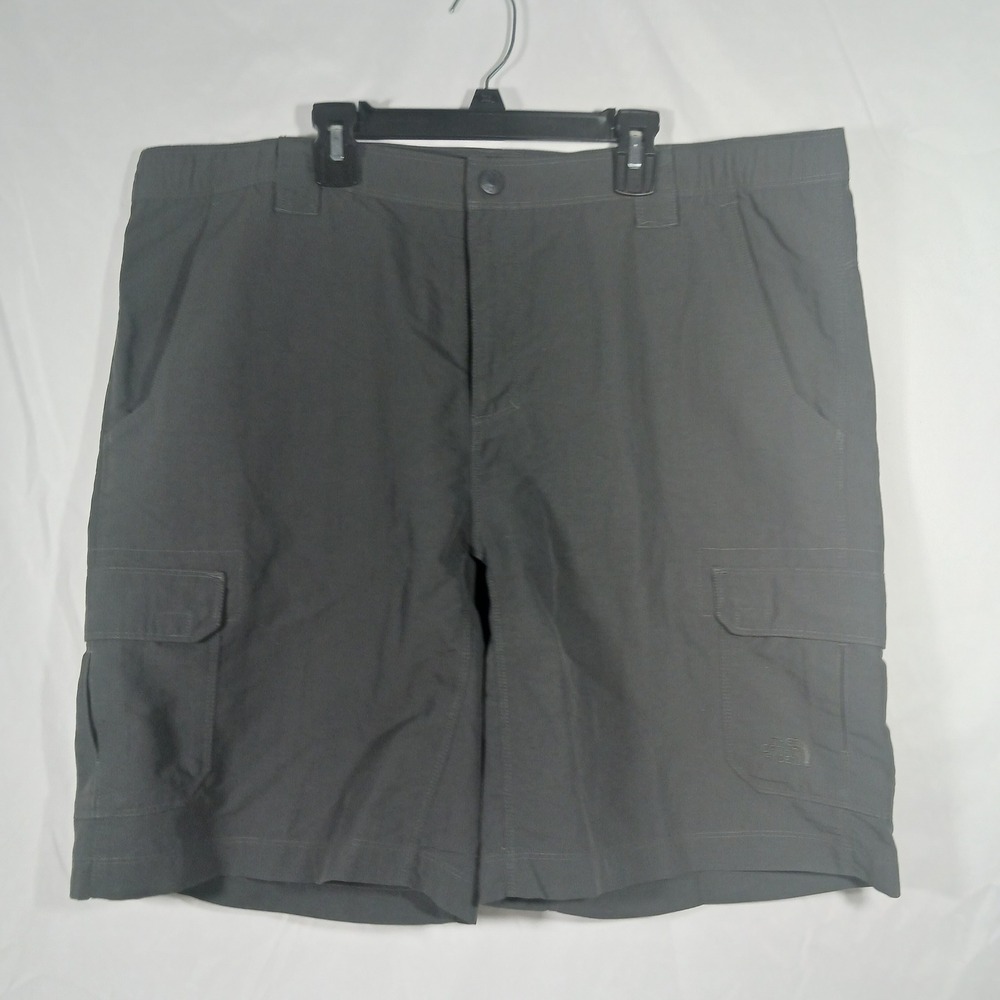 The North Face Cargo Shorts Mens Large Gray Excellent Hiking Outdoor Performance